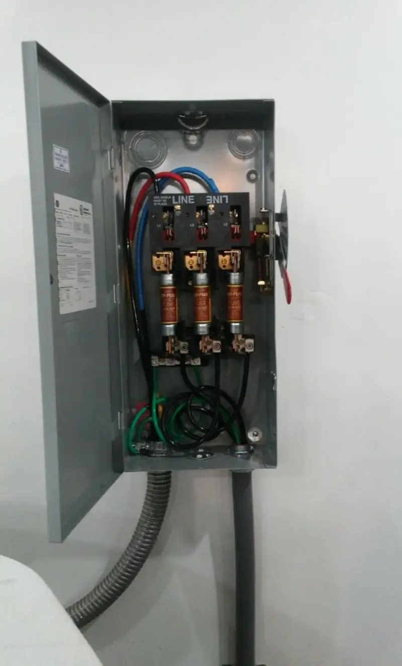 Three-phase disconnect switch installed for Electrical Wiring & Rewiring in Mingo Junction